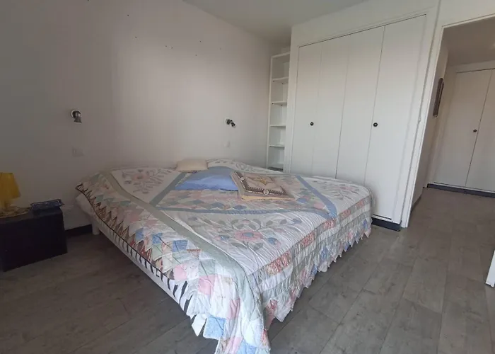 Port & Soleil - 4 Pers - Histoire De Cles *